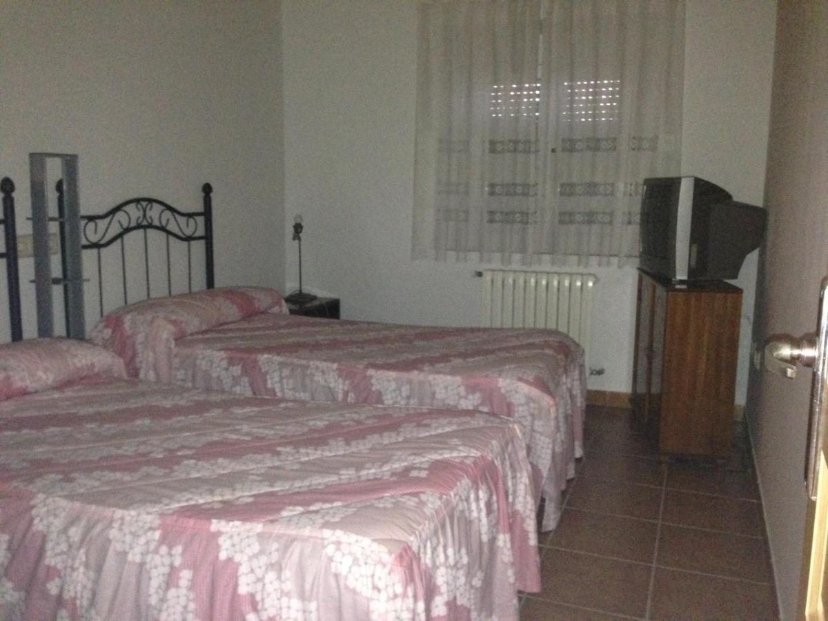 Apartamento Rural La Muralla De Pedraza Чавида Экстерьер фото